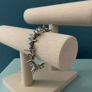 Stella & Dot Renegade Stretch Bracelet - Silver (Brand New in box)